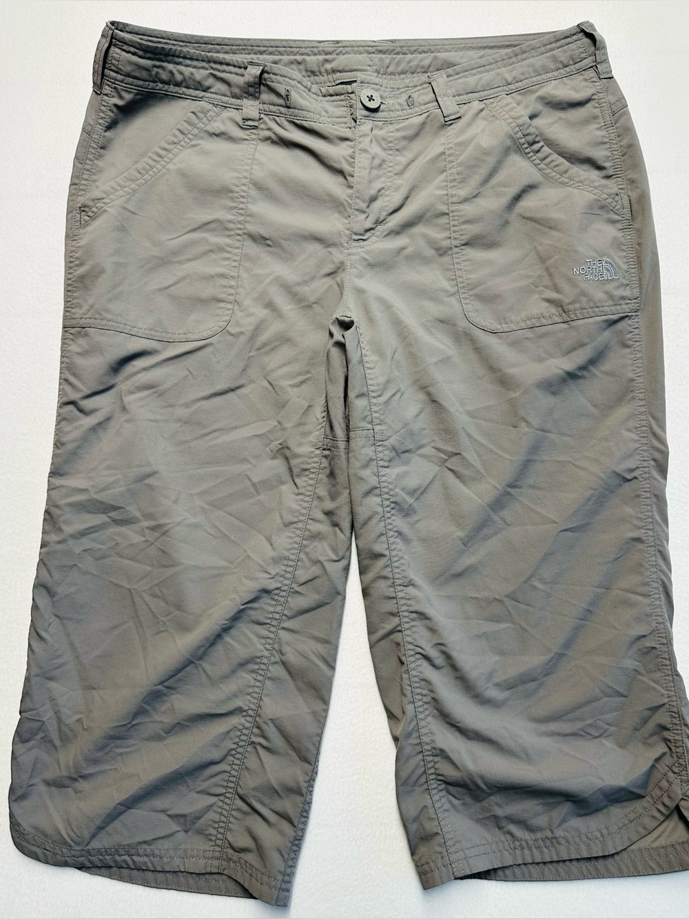 The North Face Womens 12 Nylon Hiking Capri Pants Gray Outdoor Trail Cropped